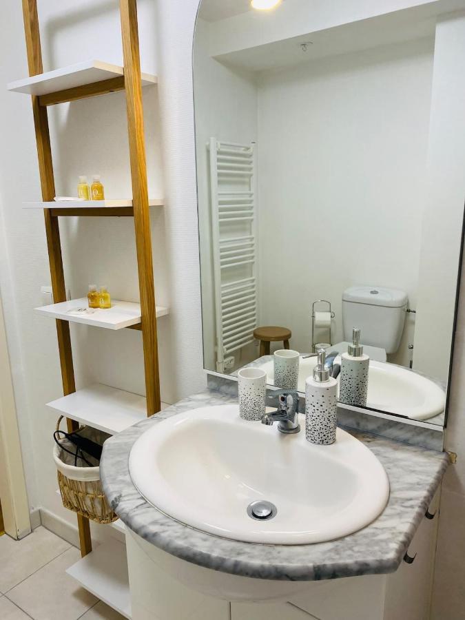 Au Pied De La Cathedrale Apartment กอลมาร์ ภายนอก รูปภาพ